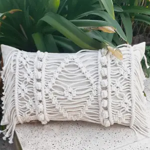 almohada de macrame